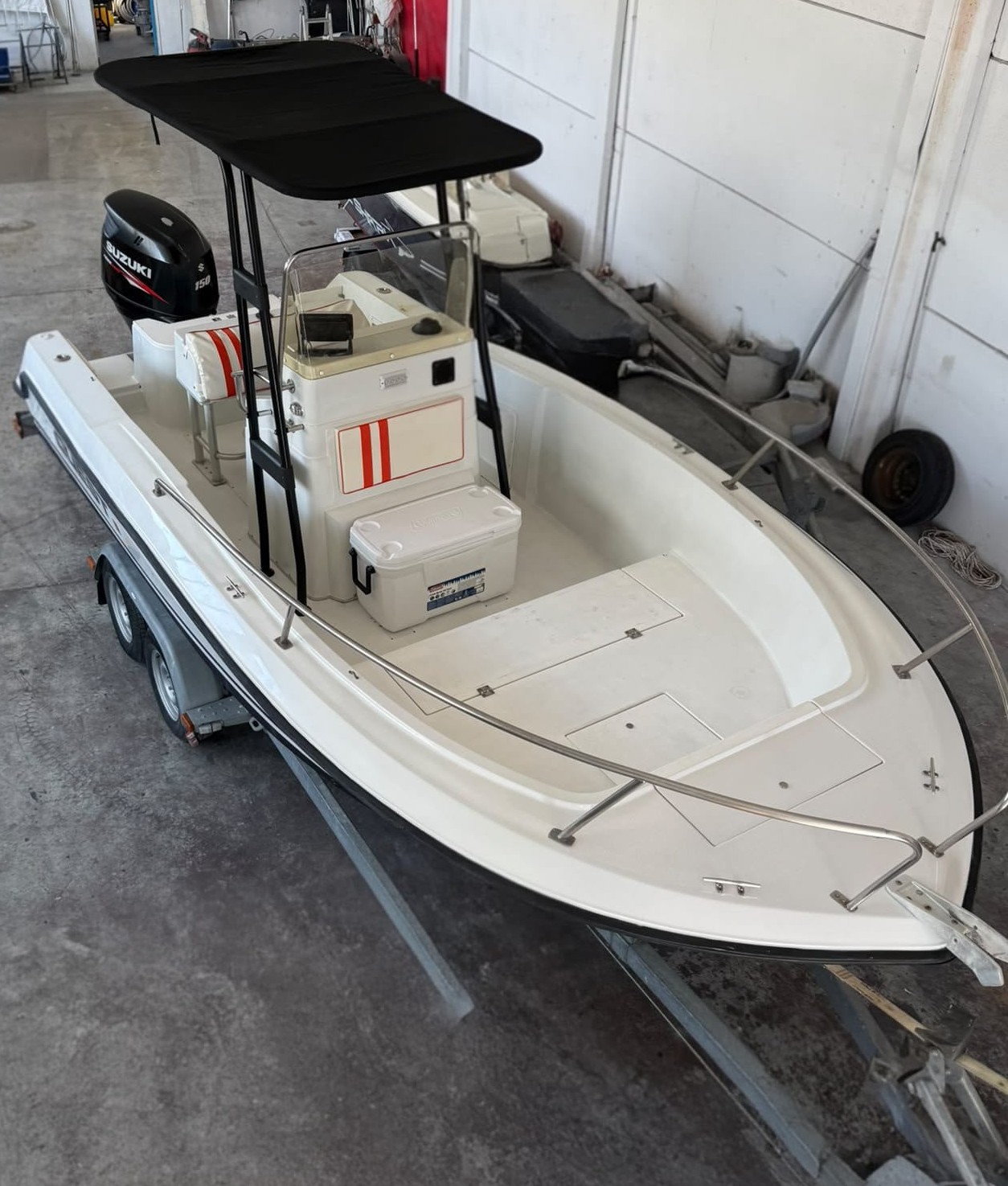 FOUR WINNS QUEST 207 CC + 150 HP SUZUKI (2013)<br><a href=dettaglio.aspx?Id=415 >VAI ALLA SCHEDA</a>